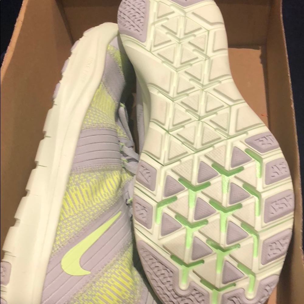 🆕Nike Free Train Virtue Training Shoes - Picture 8 of 8